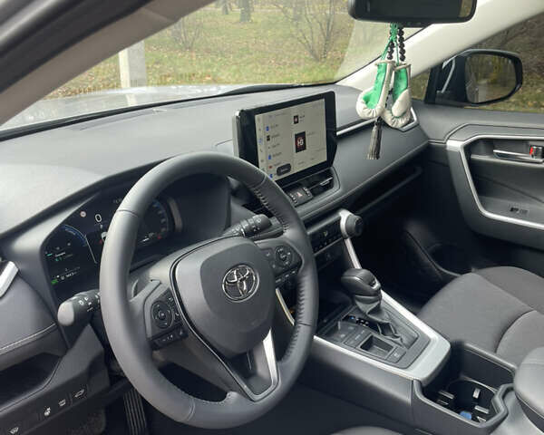 Сірий Тойота РАВ 4, об'ємом двигуна 2.49 л та пробігом 3 тис. км за 39500 $, фото 7 на Automoto.ua