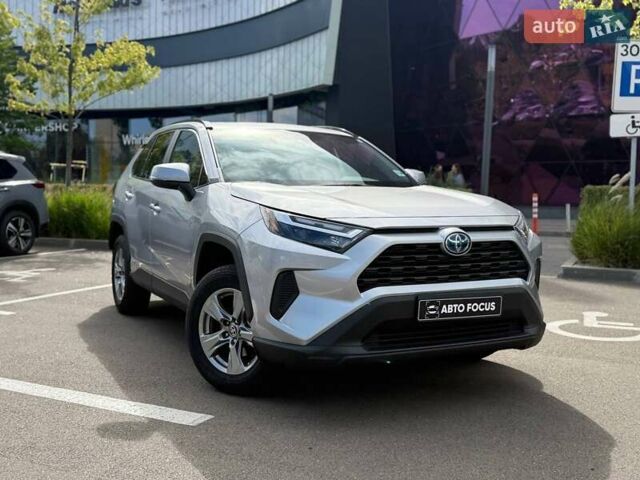 Сірий Тойота РАВ 4, об'ємом двигуна 2.49 л та пробігом 11 тис. км за 36990 $, фото 6 на Automoto.ua