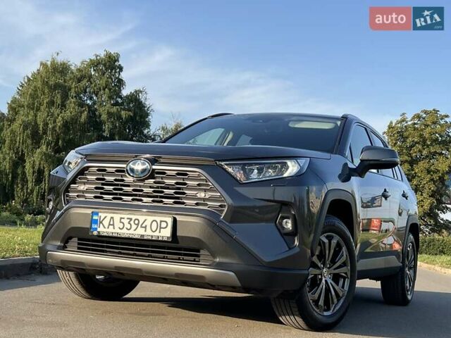 Сірий Тойота РАВ 4, об'ємом двигуна 2.49 л та пробігом 12 тис. км за 41999 $, фото 2 на Automoto.ua