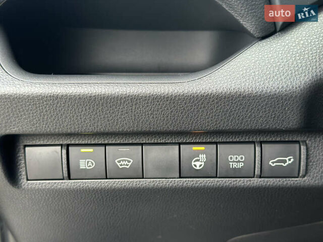 Сірий Тойота РАВ 4, об'ємом двигуна 2.49 л та пробігом 34 тис. км за 41750 $, фото 26 на Automoto.ua