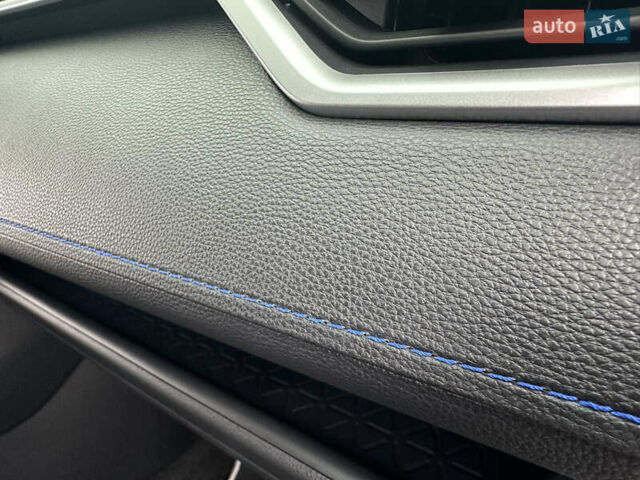 Серый Тойота РАВ 4, объемом двигателя 2.49 л и пробегом 20 тыс. км за 43500 $, фото 25 на Automoto.ua