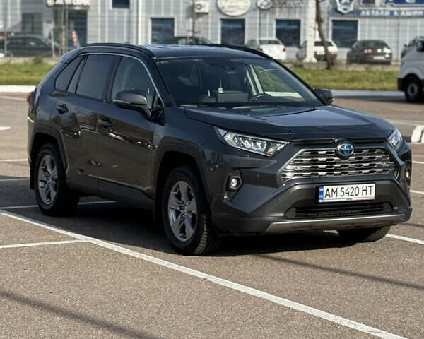 Серый Тойота РАВ 4, объемом двигателя 2.49 л и пробегом 16 тыс. км за 38300 $, фото 1 на Automoto.ua