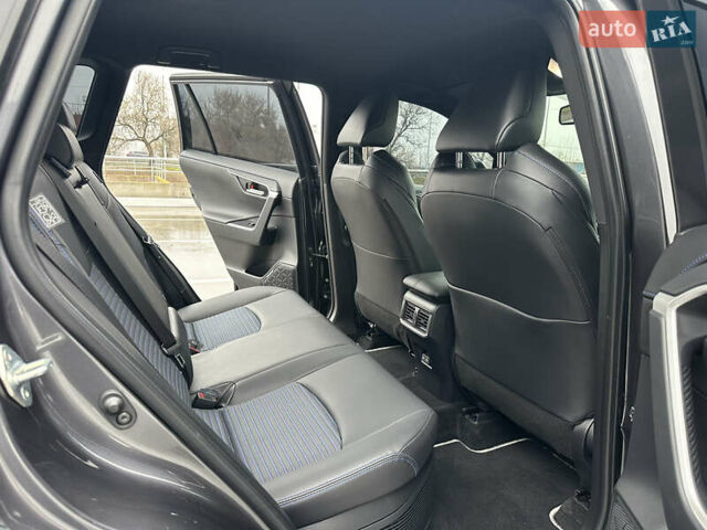 Серый Тойота РАВ 4, объемом двигателя 2.49 л и пробегом 20 тыс. км за 43500 $, фото 36 на Automoto.ua