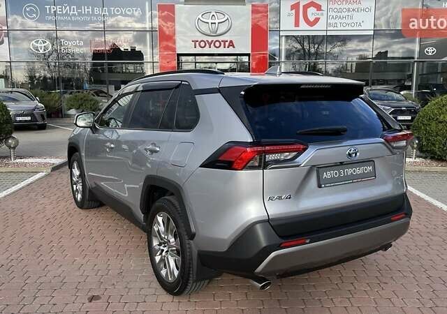 Сірий Тойота РАВ 4, об'ємом двигуна 2.49 л та пробігом 1 тис. км за 48700 $, фото 1 на Automoto.ua