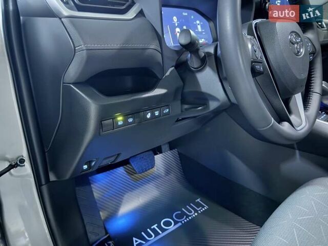 Сірий Тойота РАВ 4, об'ємом двигуна 2.49 л та пробігом 14 тис. км за 36500 $, фото 21 на Automoto.ua