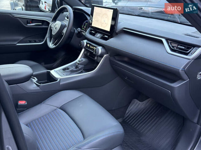 Сірий Тойота РАВ 4, об'ємом двигуна 2.5 л та пробігом 24 тис. км за 42000 $, фото 10 на Automoto.ua