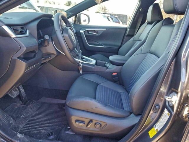 Серый Тойота РАВ 4, объемом двигателя 2.5 л и пробегом 4 тыс. км за 14000 $, фото 6 на Automoto.ua