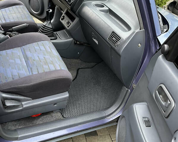 Синий Тойота РАВ 4, объемом двигателя 2 л и пробегом 288 тыс. км за 5350 $, фото 13 на Automoto.ua