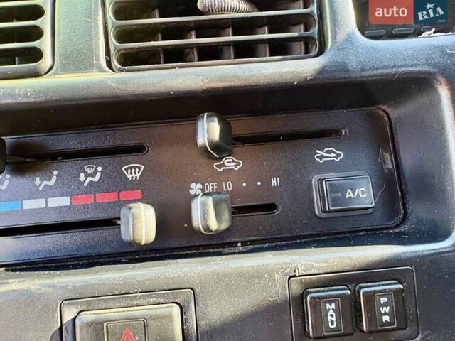 Синий Тойота РАВ 4, объемом двигателя 2 л и пробегом 437 тыс. км за 4999 $, фото 12 на Automoto.ua