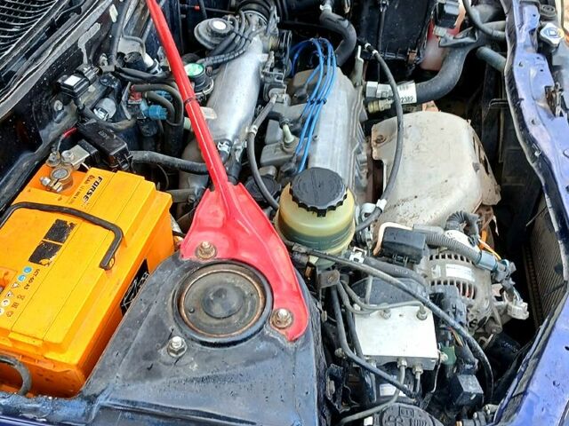 Синій Тойота РАВ 4, об'ємом двигуна 2 л та пробігом 270 тис. км за 3500 $, фото 5 на Automoto.ua