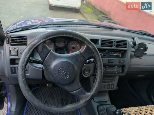 Синий Тойота РАВ 4, объемом двигателя 2 л и пробегом 286 тыс. км за 4500 $, фото 7 на Automoto.ua