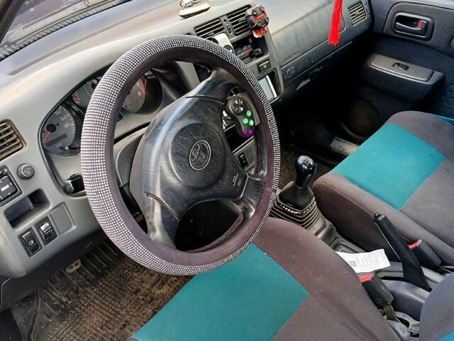 Синій Тойота РАВ 4, об'ємом двигуна 2 л та пробігом 270 тис. км за 3500 $, фото 7 на Automoto.ua