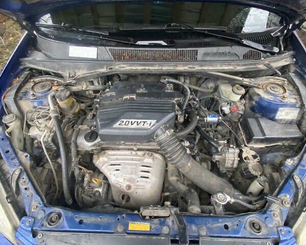 Синій Тойота РАВ 4, об'ємом двигуна 2 л та пробігом 244 тис. км за 6800 $, фото 28 на Automoto.ua