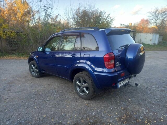 Синий Тойота РАВ 4, объемом двигателя 2 л и пробегом 330 тыс. км за 6500 $, фото 2 на Automoto.ua