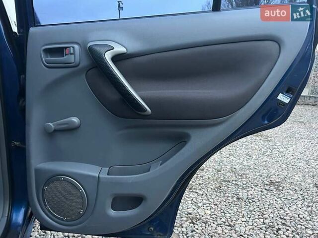Синий Тойота РАВ 4, объемом двигателя 2 л и пробегом 242 тыс. км за 6700 $, фото 28 на Automoto.ua