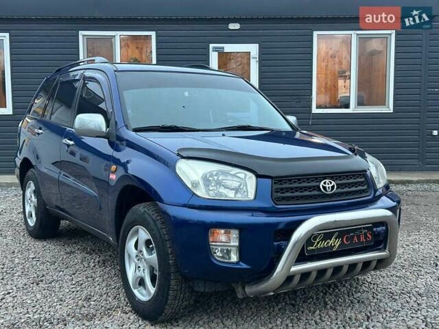 Синий Тойота РАВ 4, объемом двигателя 2 л и пробегом 242 тыс. км за 6700 $, фото 2 на Automoto.ua