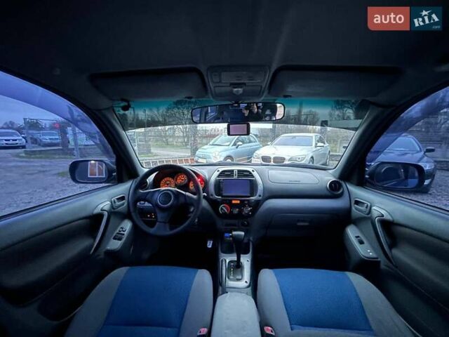 Синий Тойота РАВ 4, объемом двигателя 2 л и пробегом 242 тыс. км за 6700 $, фото 29 на Automoto.ua