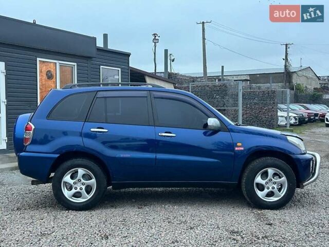 Синий Тойота РАВ 4, объемом двигателя 2 л и пробегом 242 тыс. км за 6700 $, фото 3 на Automoto.ua