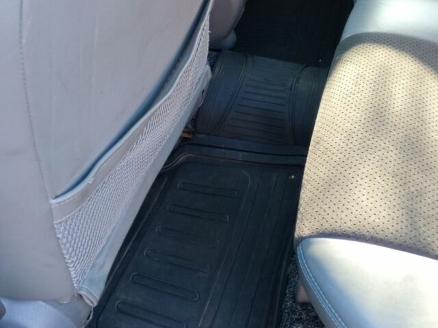 Синий Тойота РАВ 4, объемом двигателя 2 л и пробегом 226 тыс. км за 7800 $, фото 13 на Automoto.ua