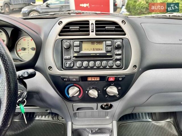 Синий Тойота РАВ 4, объемом двигателя 0 л и пробегом 34 тыс. км за 14500 $, фото 24 на Automoto.ua