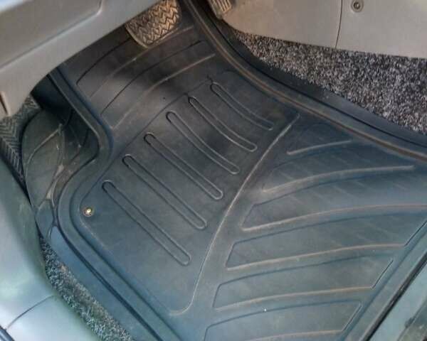 Синий Тойота РАВ 4, объемом двигателя 2 л и пробегом 226 тыс. км за 7800 $, фото 11 на Automoto.ua