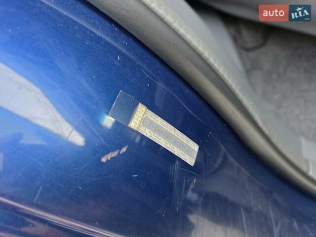 Синій Тойота РАВ 4, об'ємом двигуна 2 л та пробігом 134 тис. км за 5800 $, фото 16 на Automoto.ua