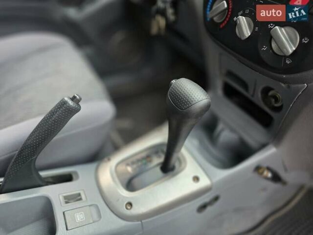Синій Тойота РАВ 4, об'ємом двигуна 2 л та пробігом 134 тис. км за 5800 $, фото 9 на Automoto.ua