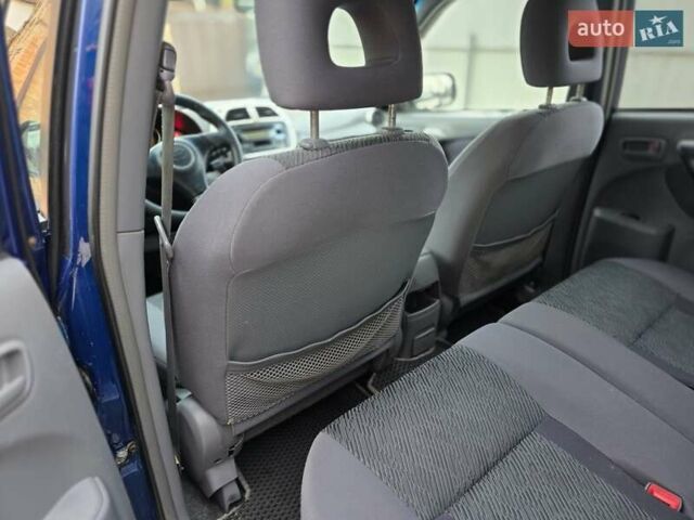 Синий Тойота РАВ 4, объемом двигателя 2 л и пробегом 134 тыс. км за 5900 $, фото 29 на Automoto.ua