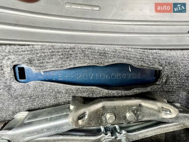 Синий Тойота РАВ 4, объемом двигателя 0 л и пробегом 34 тыс. км за 14500 $, фото 35 на Automoto.ua