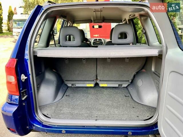 Синий Тойота РАВ 4, объемом двигателя 0 л и пробегом 34 тыс. км за 14500 $, фото 7 на Automoto.ua