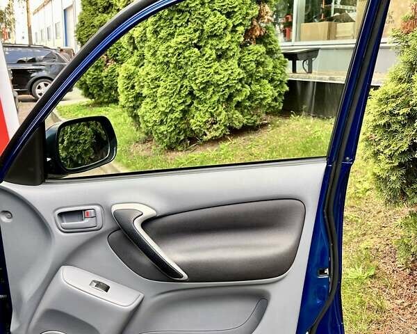 Синий Тойота РАВ 4, объемом двигателя 0 л и пробегом 34 тыс. км за 14500 $, фото 29 на Automoto.ua