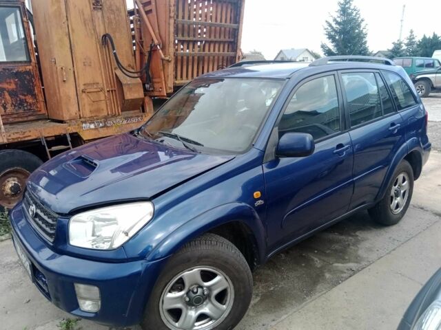Синий Тойота РАВ 4, объемом двигателя 2.2 л и пробегом 300 тыс. км за 3776 $, фото 4 на Automoto.ua