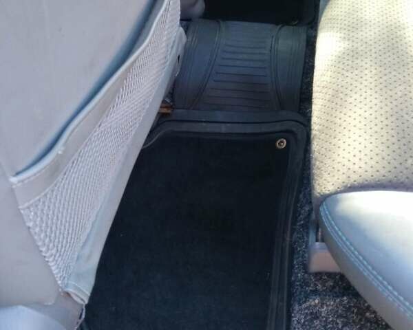 Синий Тойота РАВ 4, объемом двигателя 2 л и пробегом 226 тыс. км за 7800 $, фото 13 на Automoto.ua