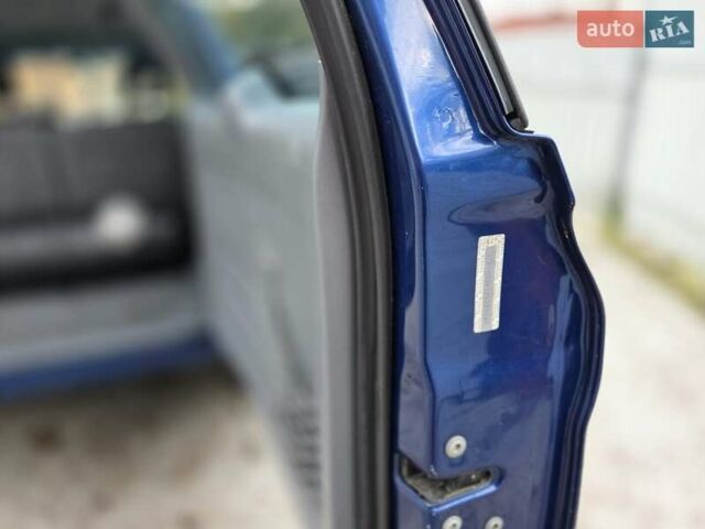 Синій Тойота РАВ 4, об'ємом двигуна 2 л та пробігом 135 тис. км за 6700 $, фото 40 на Automoto.ua