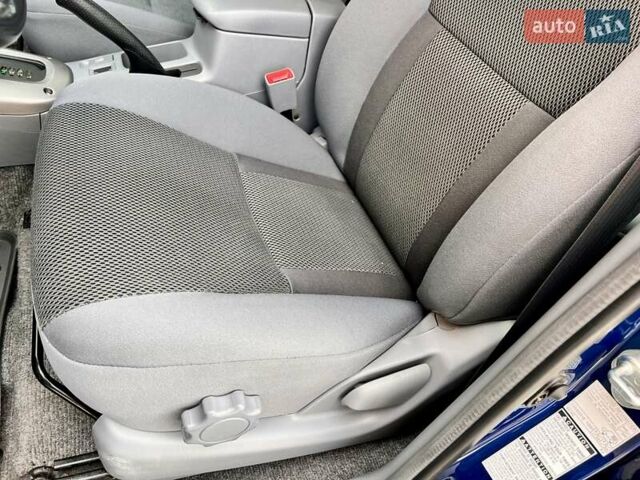 Синий Тойота РАВ 4, объемом двигателя 0 л и пробегом 34 тыс. км за 14500 $, фото 17 на Automoto.ua