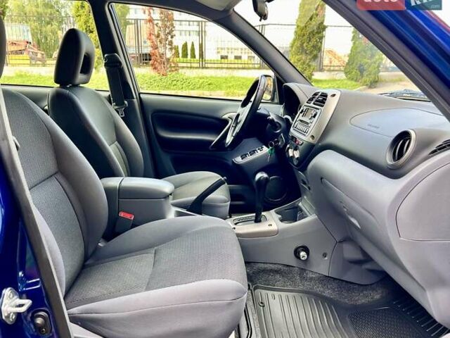 Синий Тойота РАВ 4, объемом двигателя 0 л и пробегом 34 тыс. км за 14500 $, фото 33 на Automoto.ua