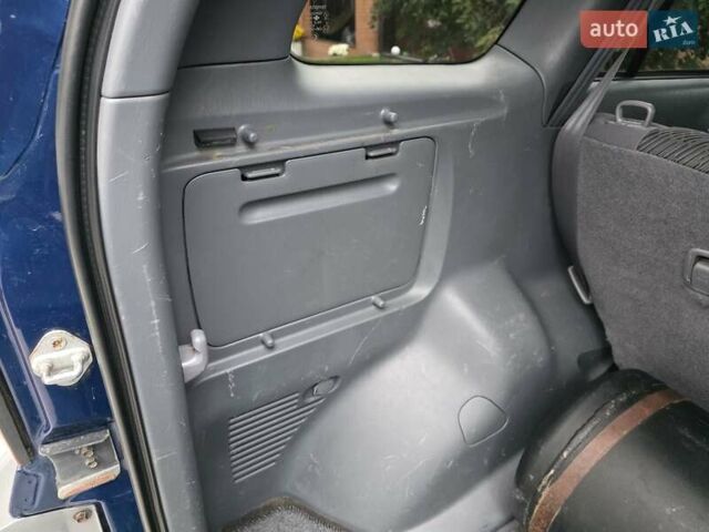 Синий Тойота РАВ 4, объемом двигателя 2 л и пробегом 134 тыс. км за 5800 $, фото 10 на Automoto.ua
