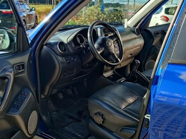 Синій Тойота РАВ 4, об'ємом двигуна 0 л та пробігом 299 тис. км за 2300 $, фото 8 на Automoto.ua