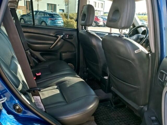 Синій Тойота РАВ 4, об'ємом двигуна 0 л та пробігом 299 тис. км за 2300 $, фото 10 на Automoto.ua