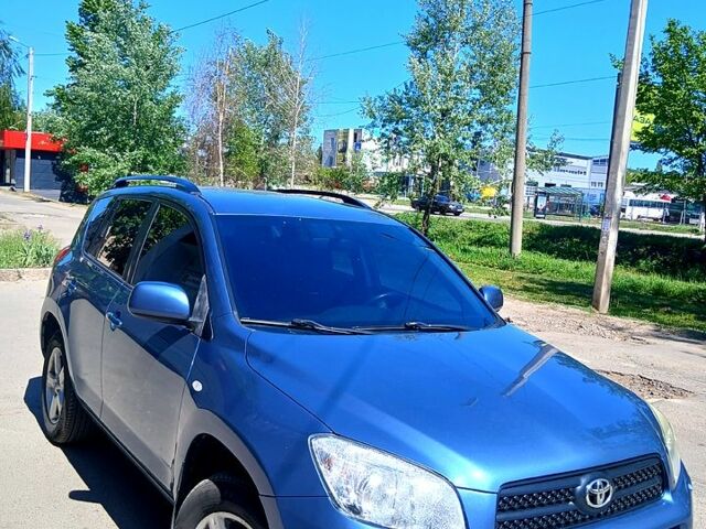 Синій Тойота РАВ 4, об'ємом двигуна 2 л та пробігом 172 тис. км за 8300 $, фото 9 на Automoto.ua