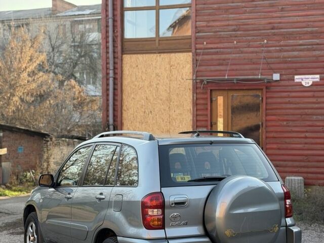 Синий Тойота РАВ 4, объемом двигателя 2 л и пробегом 313 тыс. км за 4350 $, фото 6 на Automoto.ua