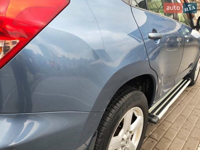 Синий Тойота РАВ 4, объемом двигателя 2 л и пробегом 168 тыс. км за 9800 $, фото 14 на Automoto.ua