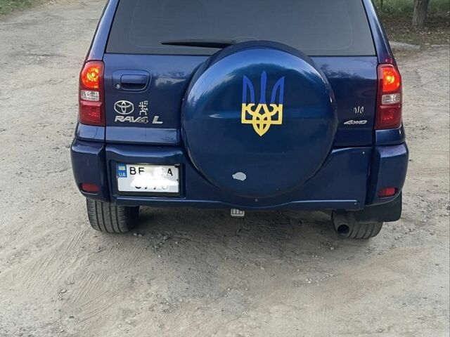 Синий Тойота РАВ 4, объемом двигателя 2 л и пробегом 250 тыс. км за 6133 $, фото 2 на Automoto.ua