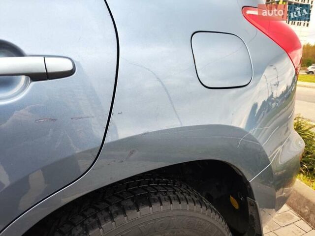 Синий Тойота РАВ 4, объемом двигателя 2 л и пробегом 168 тыс. км за 9800 $, фото 10 на Automoto.ua