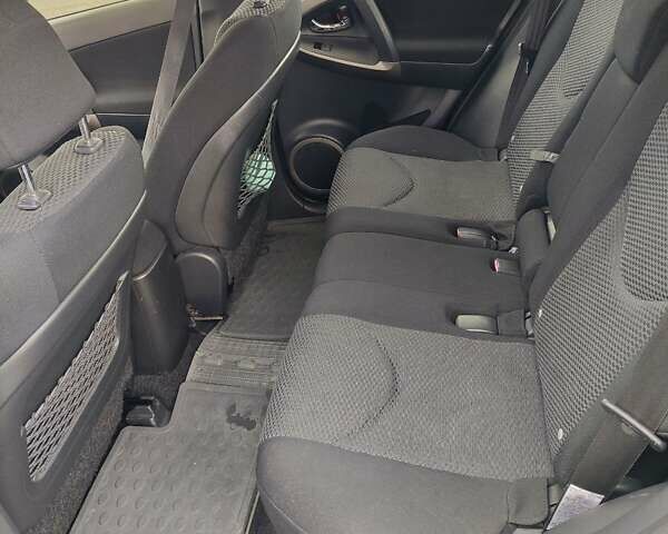 Синий Тойота РАВ 4, объемом двигателя 2 л и пробегом 168 тыс. км за 9800 $, фото 8 на Automoto.ua