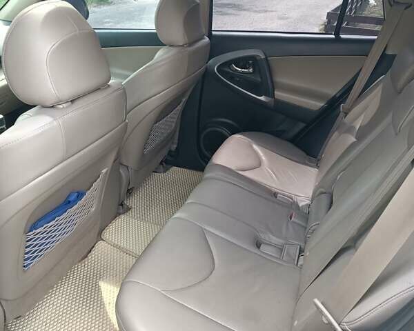 Синій Тойота РАВ 4, об'ємом двигуна 2.2 л та пробігом 260 тис. км за 9000 $, фото 10 на Automoto.ua