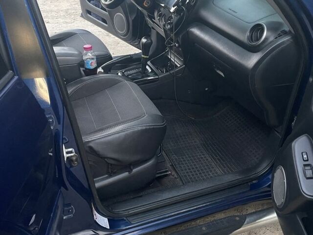 Синий Тойота РАВ 4, объемом двигателя 2 л и пробегом 250 тыс. км за 6133 $, фото 5 на Automoto.ua