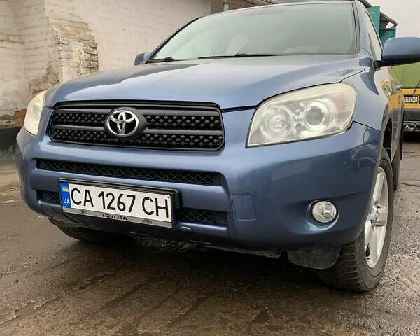 Синій Тойота РАВ 4, об'ємом двигуна 2.23 л та пробігом 274 тис. км за 8700 $, фото 1 на Automoto.ua