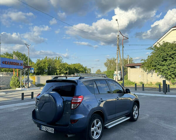 Синій Тойота РАВ 4, об'ємом двигуна 2 л та пробігом 187 тис. км за 7700 $, фото 6 на Automoto.ua