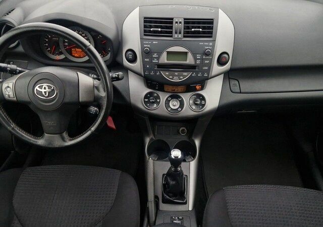 Синий Тойота РАВ 4, объемом двигателя 2.2 л и пробегом 230 тыс. км за 2601 $, фото 7 на Automoto.ua